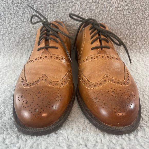 Cole Haan Essentials Men's size 9.5 Brown Wingtip Oxford Leaher Shoes C25805 - Picture 2 of 9